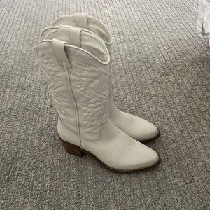 💕New without box Steve Madden western boots
